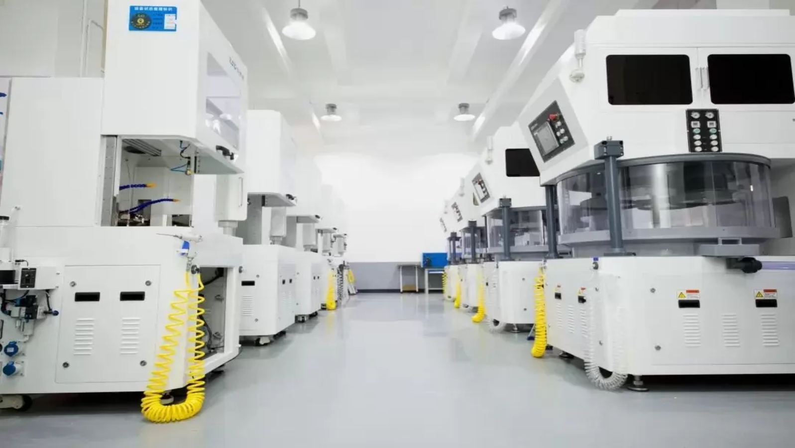 ترس حلزوني عالي السرعة من الفولاذ المقاوم للصدأ، مصمم بدقة هندسية من قبل شركة iHF، للآلات